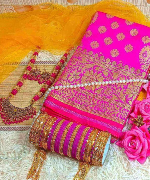 Saree Combo with Jewelry (soft pink)