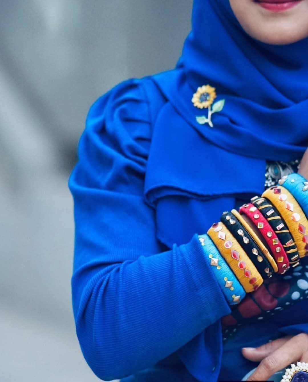 Blue crop top blouses
