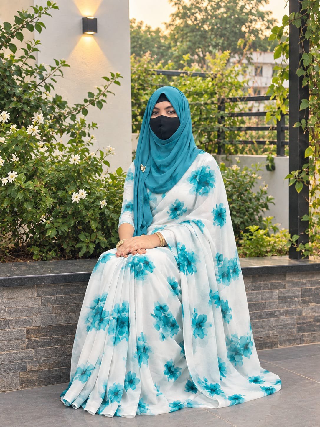 Sifon Georgette saree White Blue - Image 2